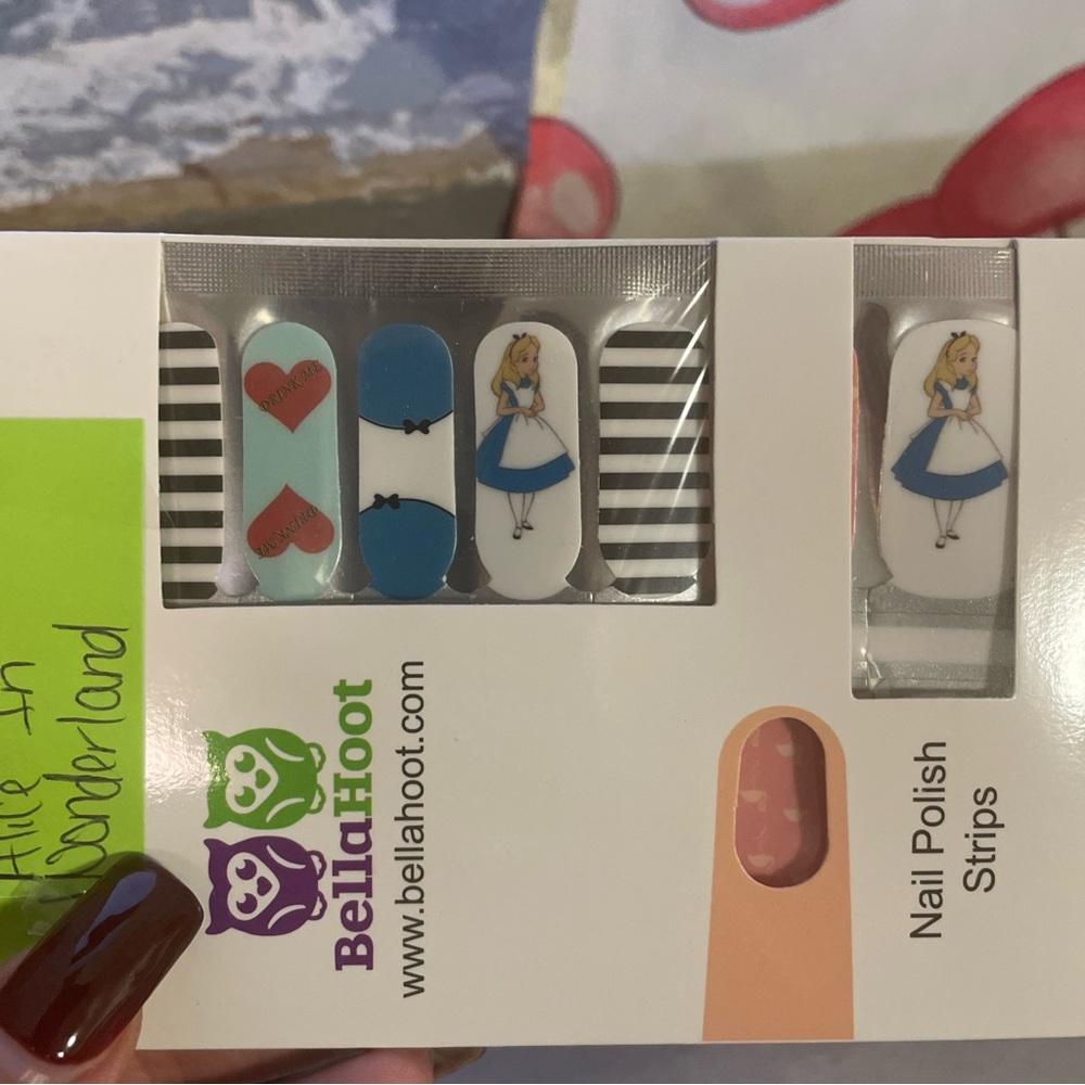Alice in Wonderland Nail Polish Strips - Blue and White
